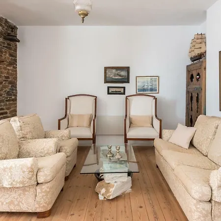 Evita's Villas-tinos Villa